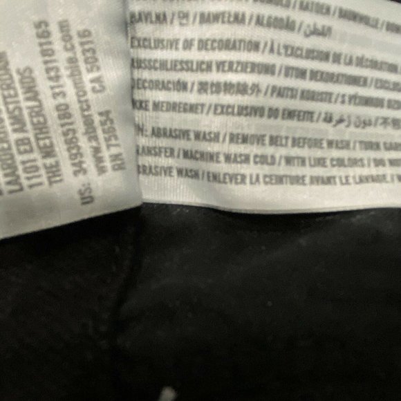 NWT HOLLISTER Gal's Hi-Rise Mom Denim Short-Shorts Sz 11/30 Black #77098 - Picture 5 of 5